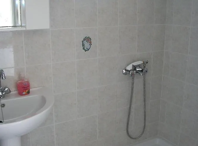 Diona شقة لورداهاتا